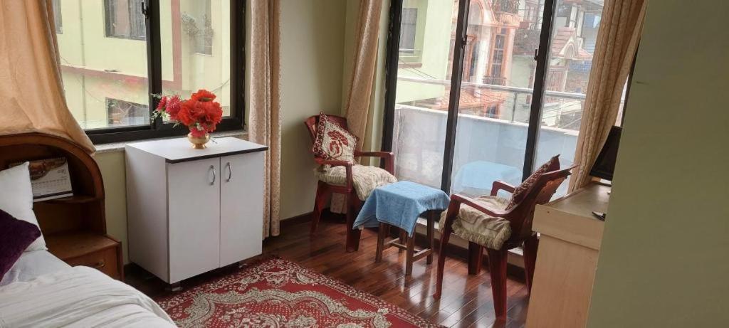 Kathmandu Airport View Hotel And Lodge ภายนอก รูปภาพ